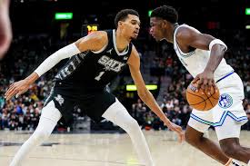 NBA-猛龙主场128-114击败热火 英格拉姆38+7+7